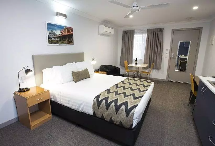Altitude Motel Apartments