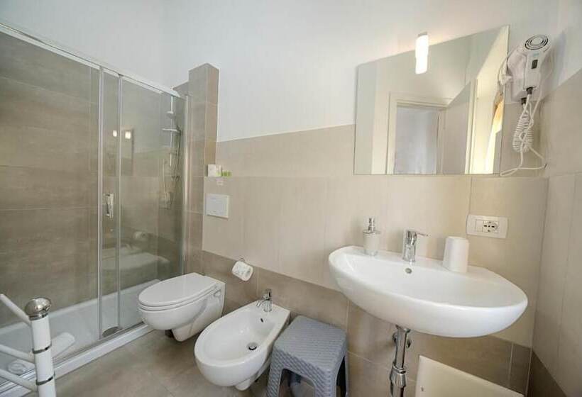 تختخواب و صبحانه Casa Lucia