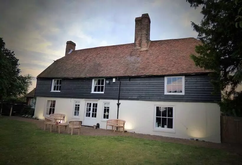 Aamiaismajoitus (B&B) Green Farmhouse