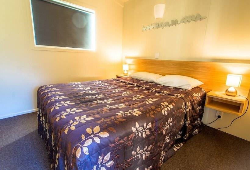 Fox Glacier Top 10 Holiday Park & Motels