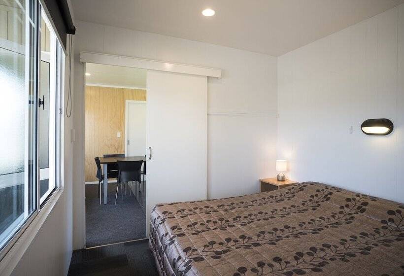 Fox Glacier Top 10 Holiday Park & Motels