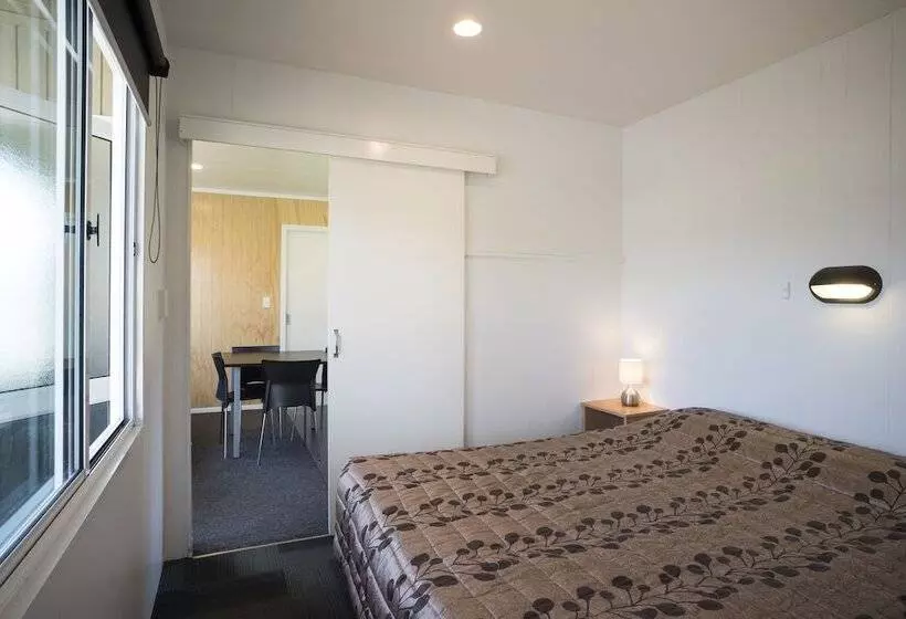 Fox Glacier Top 10 Holiday Park & Motels