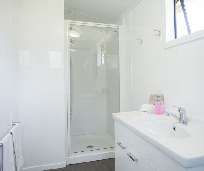 Fox Glacier Top 10 Holiday Park & Motels