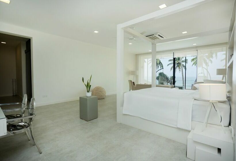 Green Turtle Villa By The Serendipity Collection