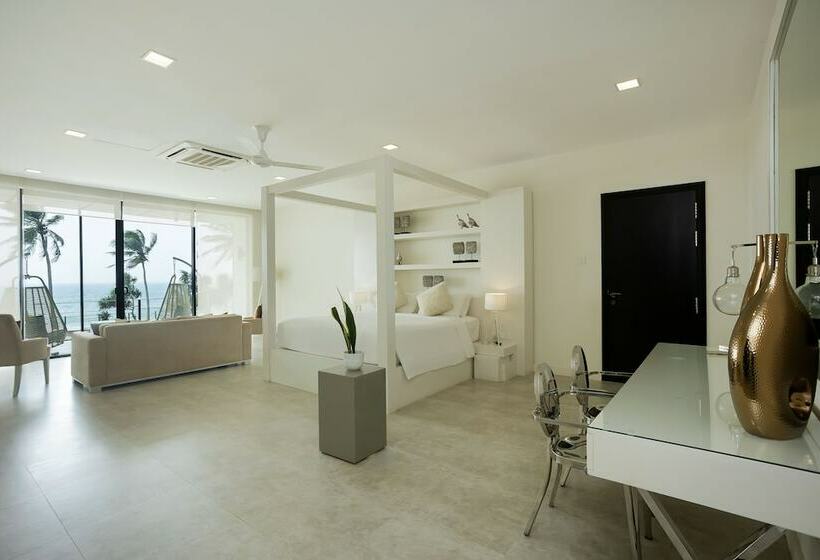 Green Turtle Villa By The Serendipity Collection