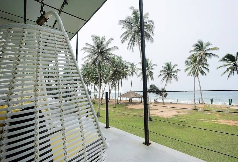 Green Turtle Villa By The Serendipity Collection