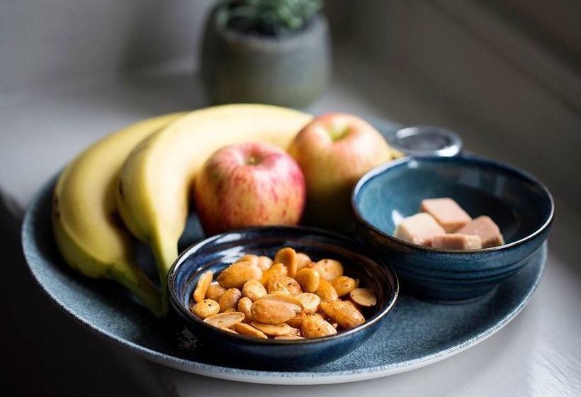 簡易ホテル The Wife Of Bath