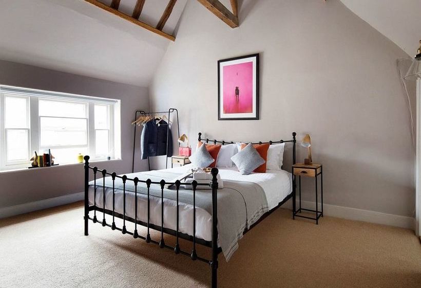 فندق فئة نجمة واحدة The Wife Of Bath