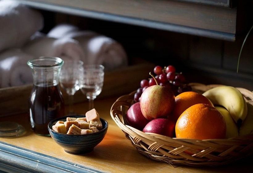 فندق فئة نجمة واحدة The Wife Of Bath