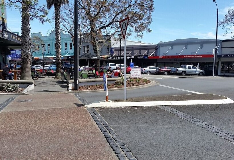 簡易ホテル Whakatane