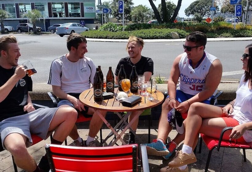 簡易ホテル Whakatane