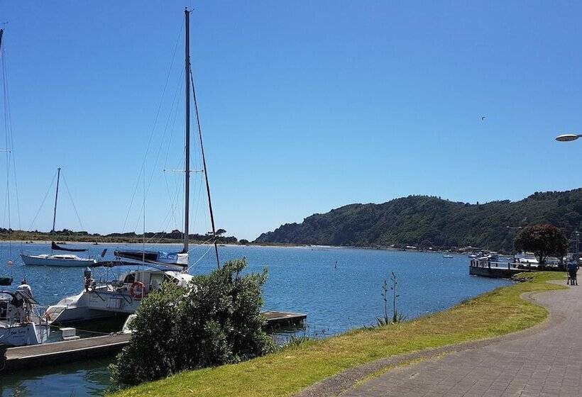 簡易ホテル Whakatane