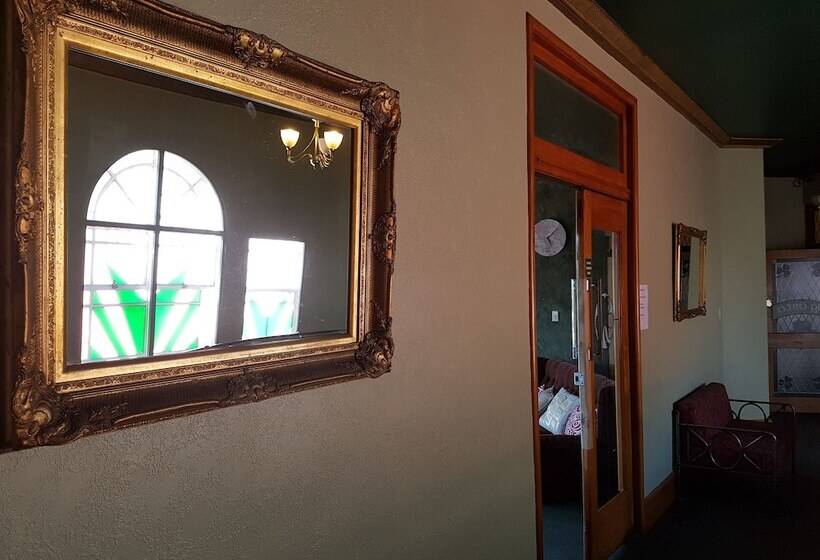 簡易ホテル Whakatane