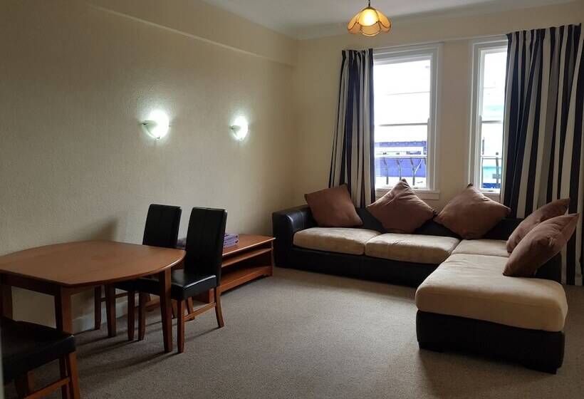 簡易ホテル Whakatane