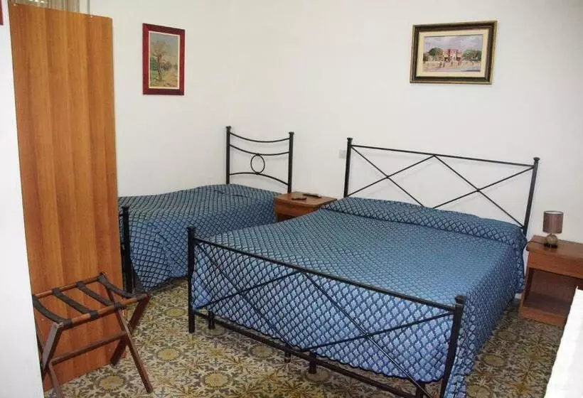 هتل Albergo Pensione Ardenza Self Check In