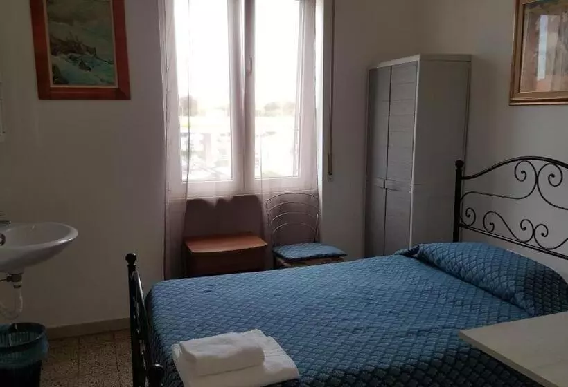 هتل Albergo Pensione Ardenza Self Check In
