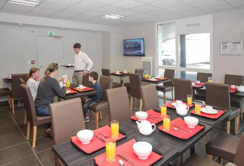 هتل Odalys City Orléans Saint Jean