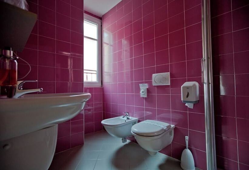 בית מלון כפרי Lago Di Como