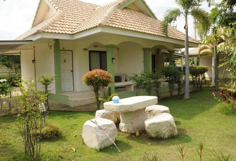 בית מלון כפרי Saraburi Garden Resort