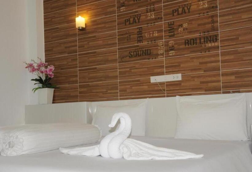 בית מלון כפרי Saraburi Garden Resort