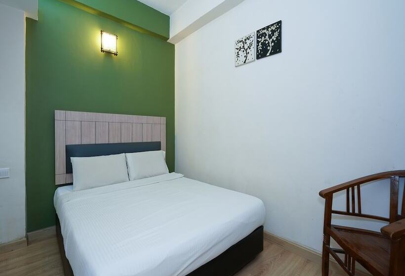 Отель Sri Mutiara