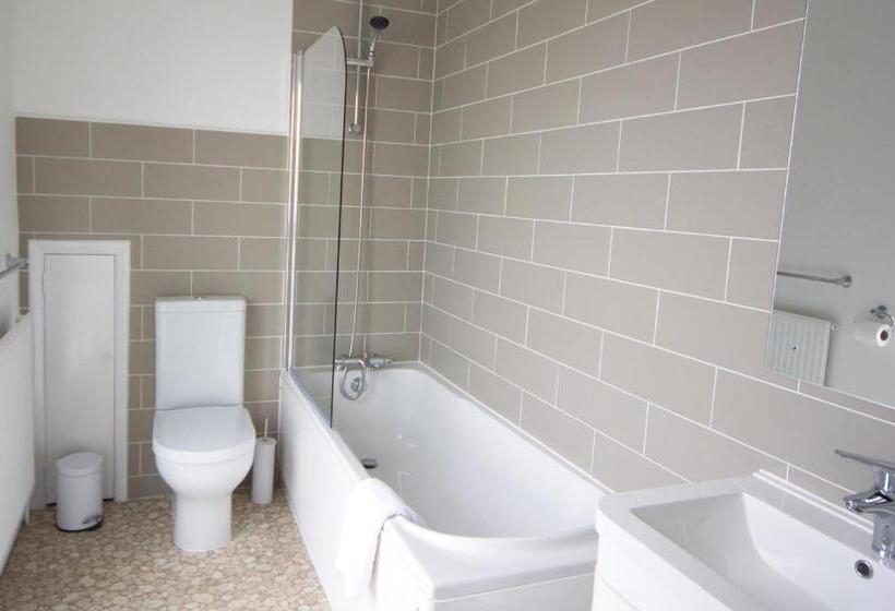 ホテル The White Lodge