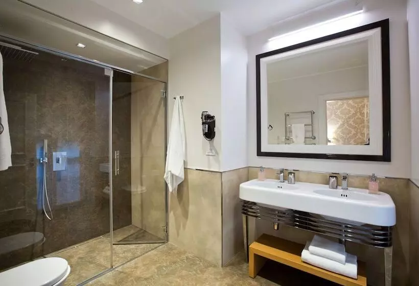 پانسیون Luxury Duomo Rooms
