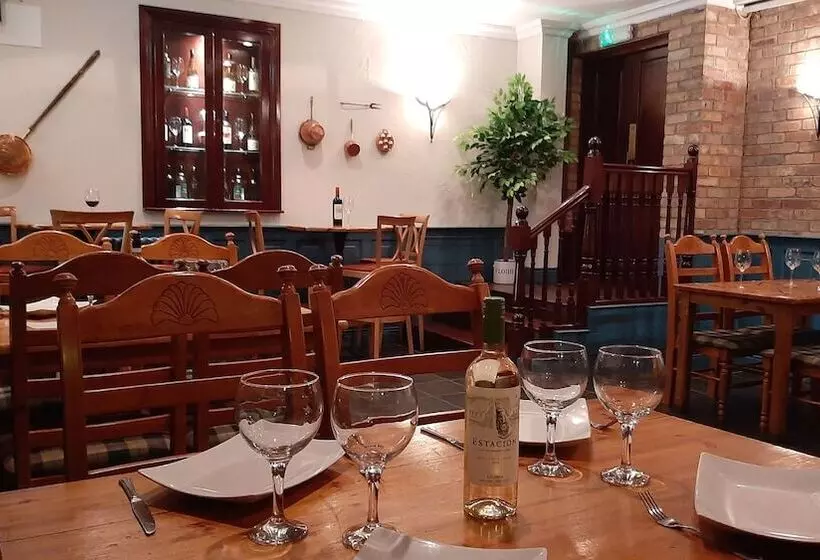پانسیون The 'rafter's Gastropub