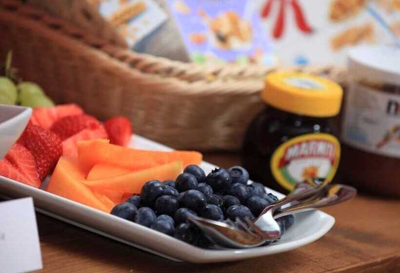 Virginia House Bed And Breakfast