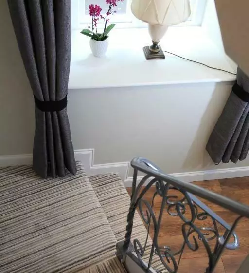 Virginia House Bed And Breakfast