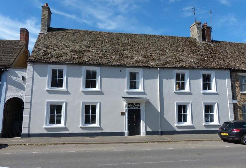 Bed and Breakfast B And B At Witney House