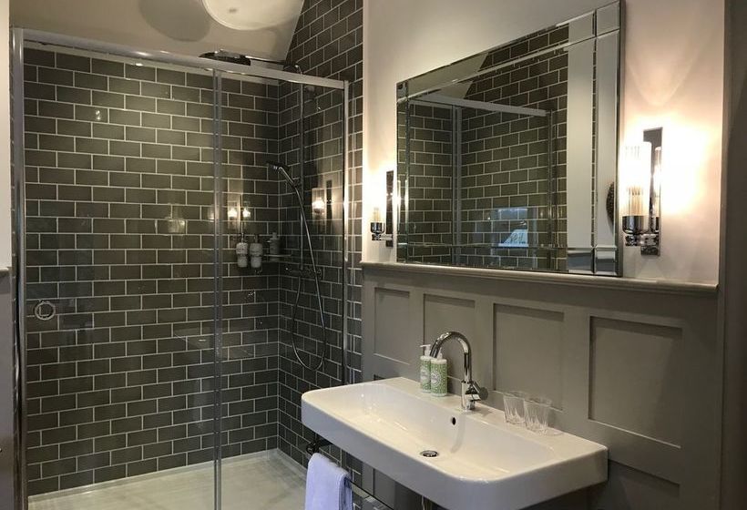 Bed and Breakfast B And B At Witney House