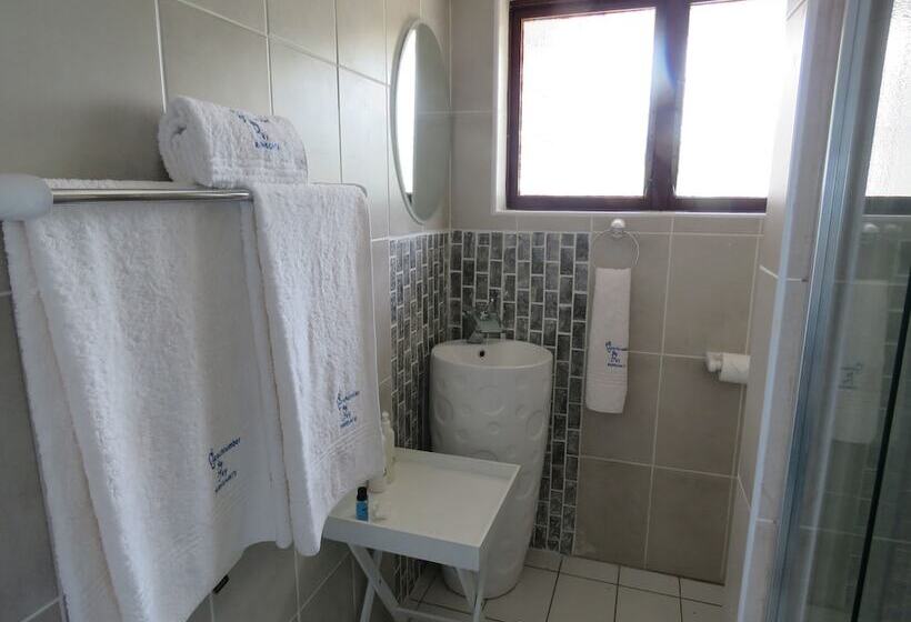 צימר Beachcomber Bay Guest House In South Africa