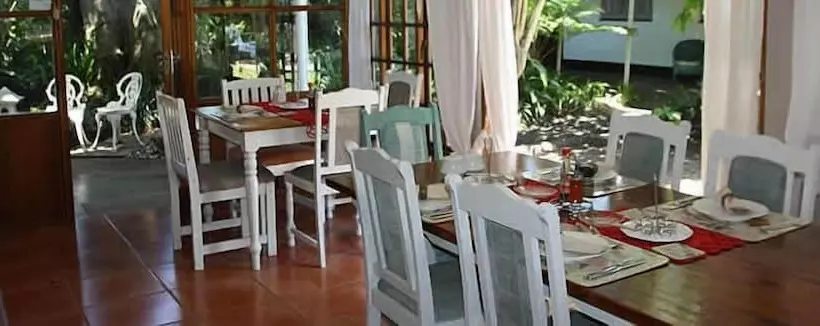 تختخواب و صبحانه Duck Inn