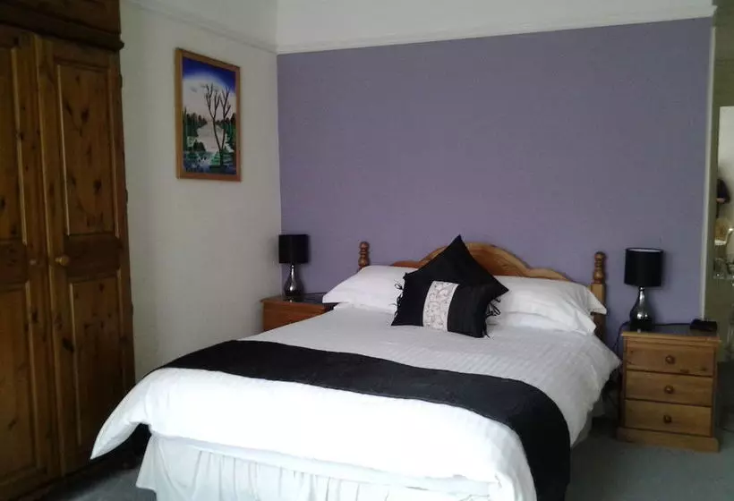 Aamiaismajoitus (B&B) Rolles Court