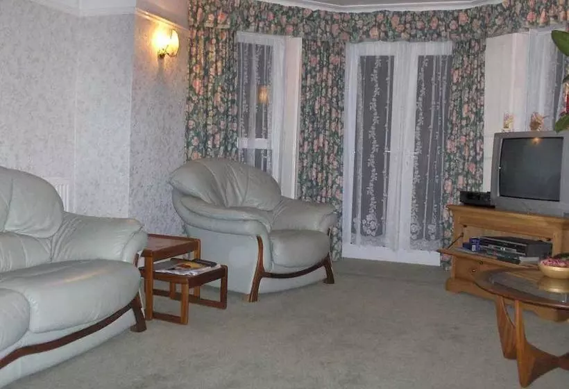 Aamiaismajoitus (B&B) Rolles Court