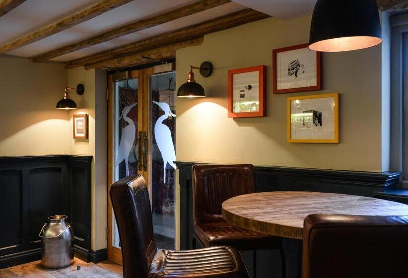 مسافرخانه The Litton