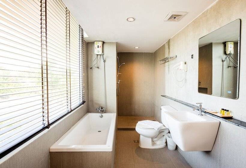 فندق B2 Sea View Pattaya Boutique & Budget