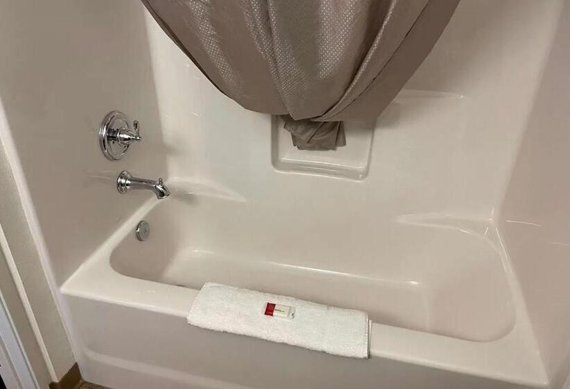 فندق Baymont By Wyndham Williston