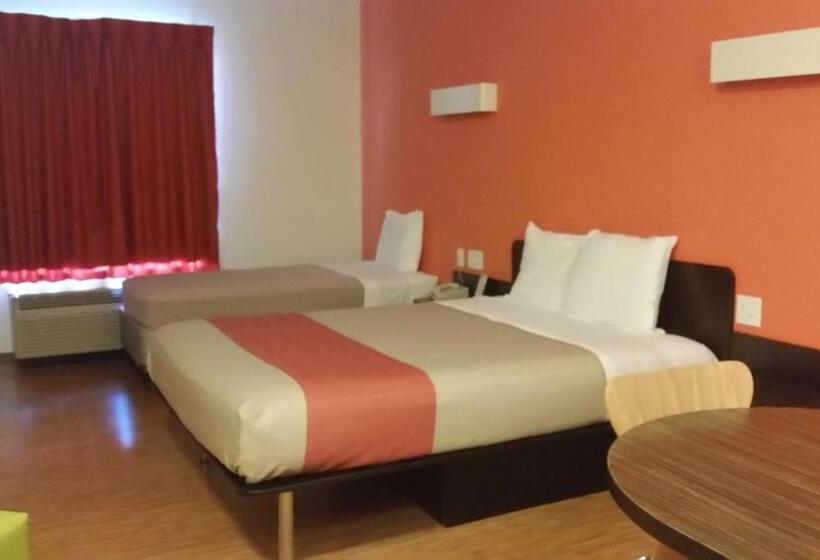 فندق Baymont By Wyndham Williston