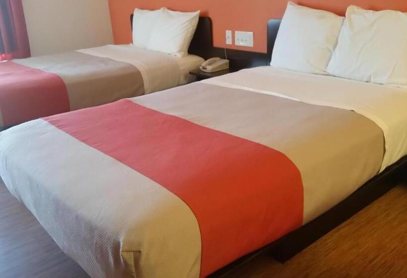 فندق Baymont By Wyndham Williston