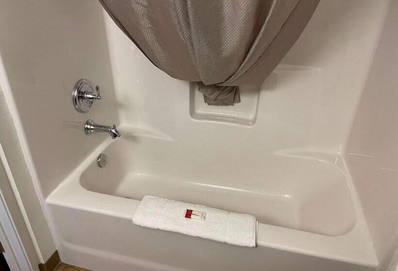 فندق Baymont By Wyndham Williston