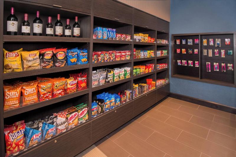 هتل Fairfield Inn & Suites By Marriott Altoona