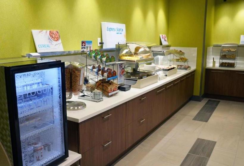 Отель Holiday Inn Express & Suites Jacksonville W I295 And I10, An Ihg