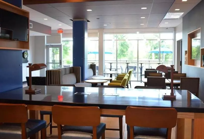ホテル Holiday Inn Express & Suites   Jacksonville W   I295 And I10, An Ihg