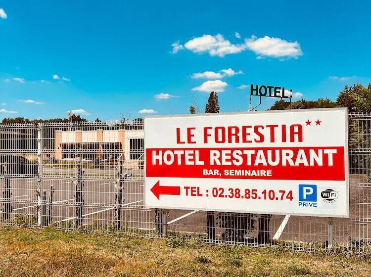 Отель Hôtel Le Forestia