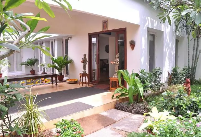 ホテル Niketana Feel At Home
