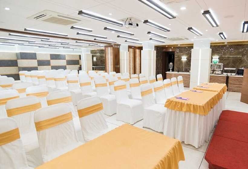 هتل Orange International