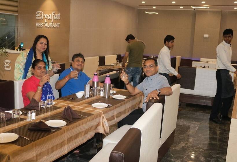 هتل Orange International