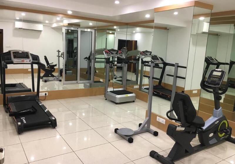 هتل Orange International